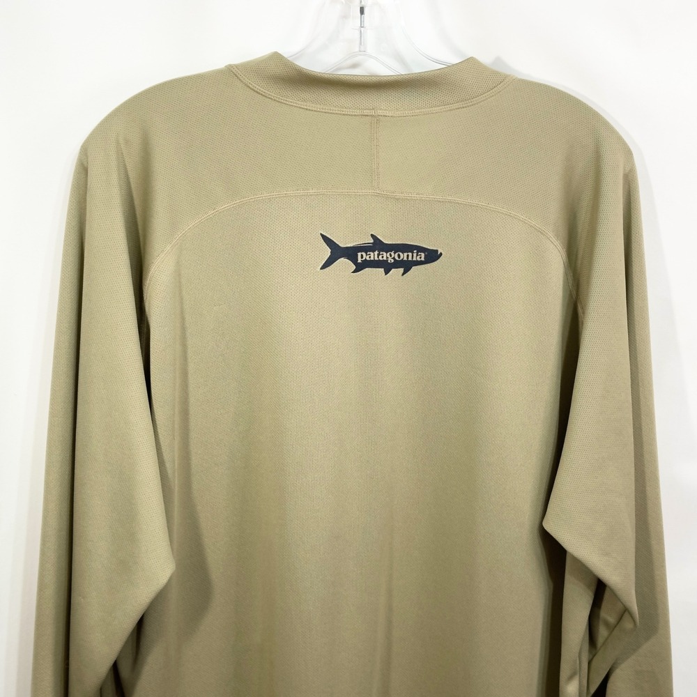 Patagonia XL Shirt Long Sleeve Sun‎ Shirt Fishing Top SPF Back Logo Mens 1615 - Picture 8 of 9
